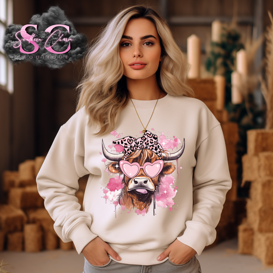 VALENTINE COW  (Sand Crewneck)