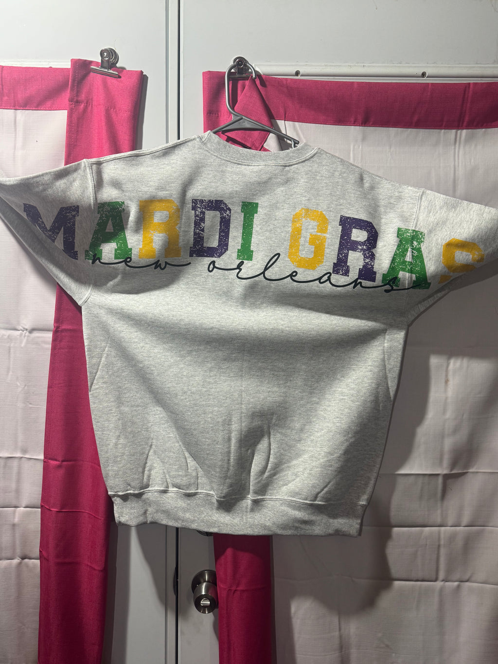 Mardi Gras (Across Back)