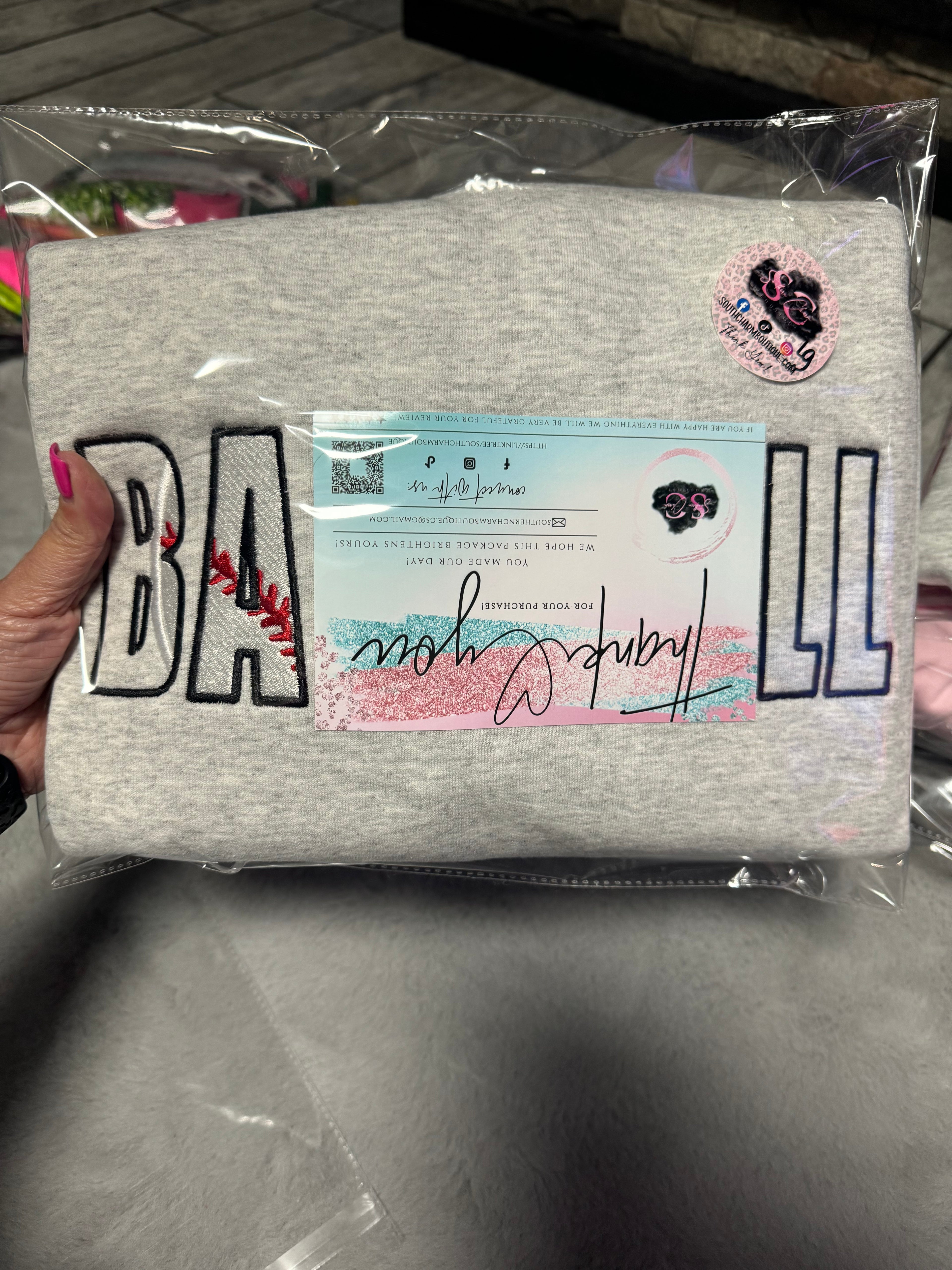 Embroidered Appliqué Baseball Crewneck (Adult Large)
